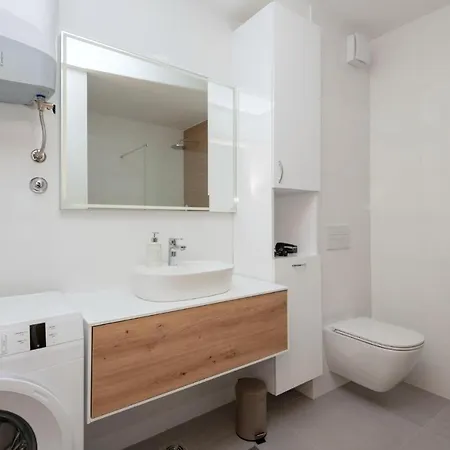 Cozy In With Wifi Makarska