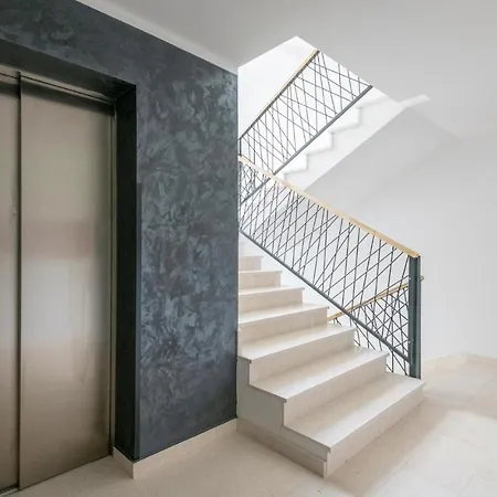 1 Bedroom Awesome In Apartman *
